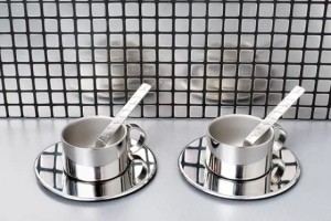 Metallic-Dinox-08-Kitchen-Coffee-Cups-560x375.jpg