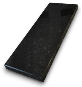 Parapet z Granitu Absolut black poler 92x30x2 Parapety z kamienia na wymiar 