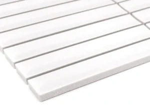 KitKat-White-matt-4-560x391.jpg