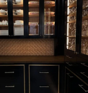 Allumi-Tabs-Brass-Gold-Kitchen-560x591.jpg