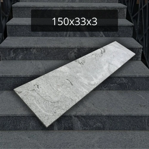 Stopnica-granitowa-juparana-150x33x3-plomieniowana.jpg