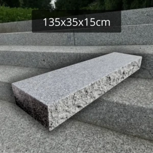Blok Schodowy Granitowy G602 Płomieniowany z Łupanym Frontem 135x35x15 cm