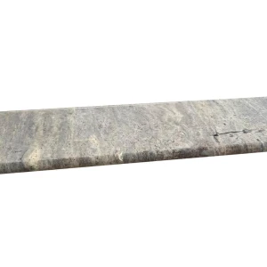 stopien-trawertynowy-silver-ash-szlifowany-z-bullnose-135x33x3-cm (2).jpg