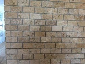 Kamień dekoracyjny Trawertyn classic cegiełka z trawertynu 10x30